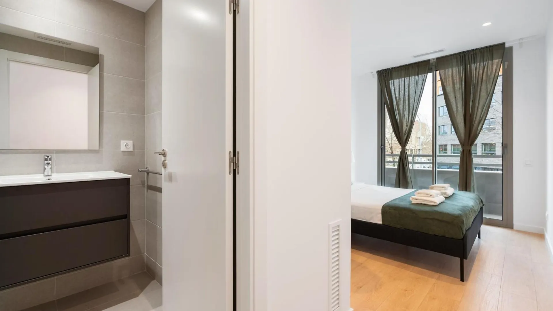 Diagonal Mar Oasis With Pool And Parking Apartment Barcelona 0*,  Spain