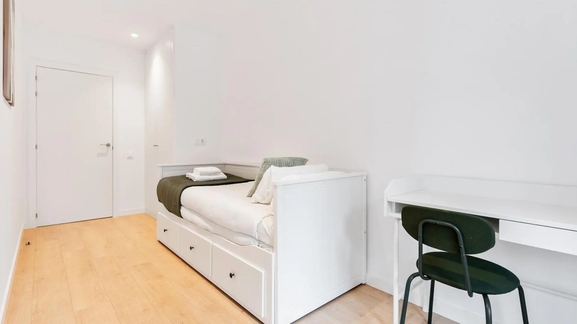 Diagonal Mar Oasis With Pool And Parking Apartment Barcelona